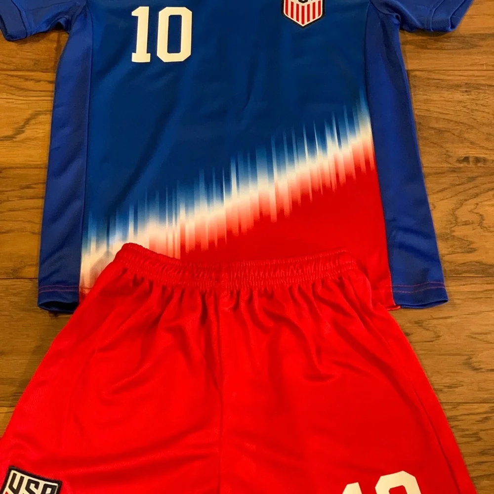 Christian Pulisic Youth Jersey USA Kids Soccer Jersey Kit Toddler & Youth Sizes - Picture 3 of 4